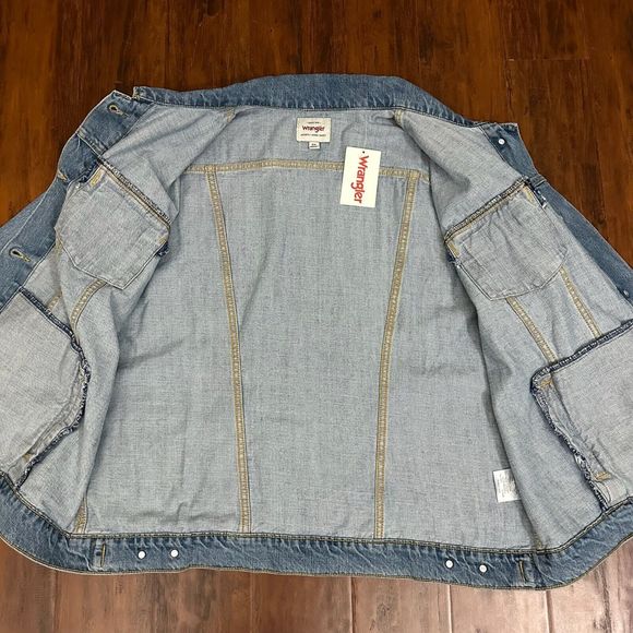 NWT WRANGLER Cowboy Cut Unlined Denim Jacket in Blue #10MT1JKBN - Picture 4 of 8